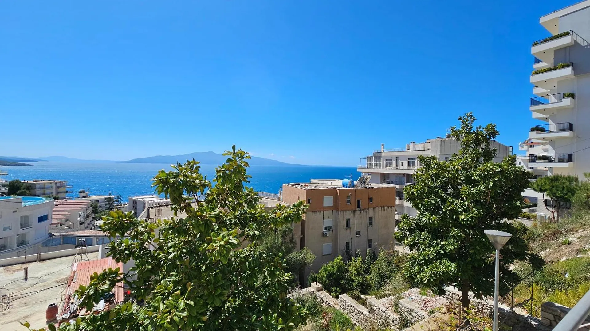 Blue Lagoon Sea View Apartment Sarande