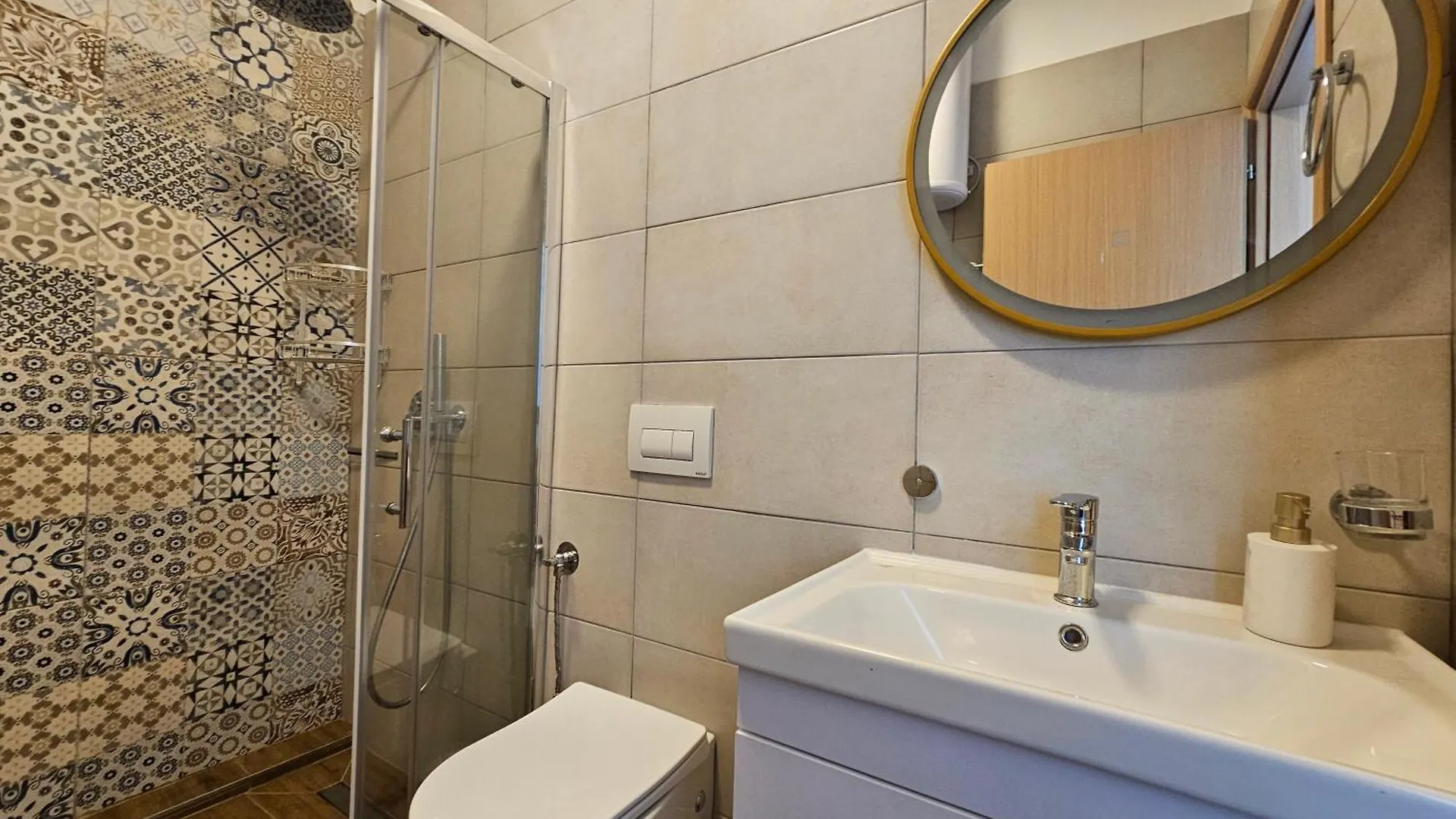 Blue Lagoon Sea View Apartment Sarande 0*,