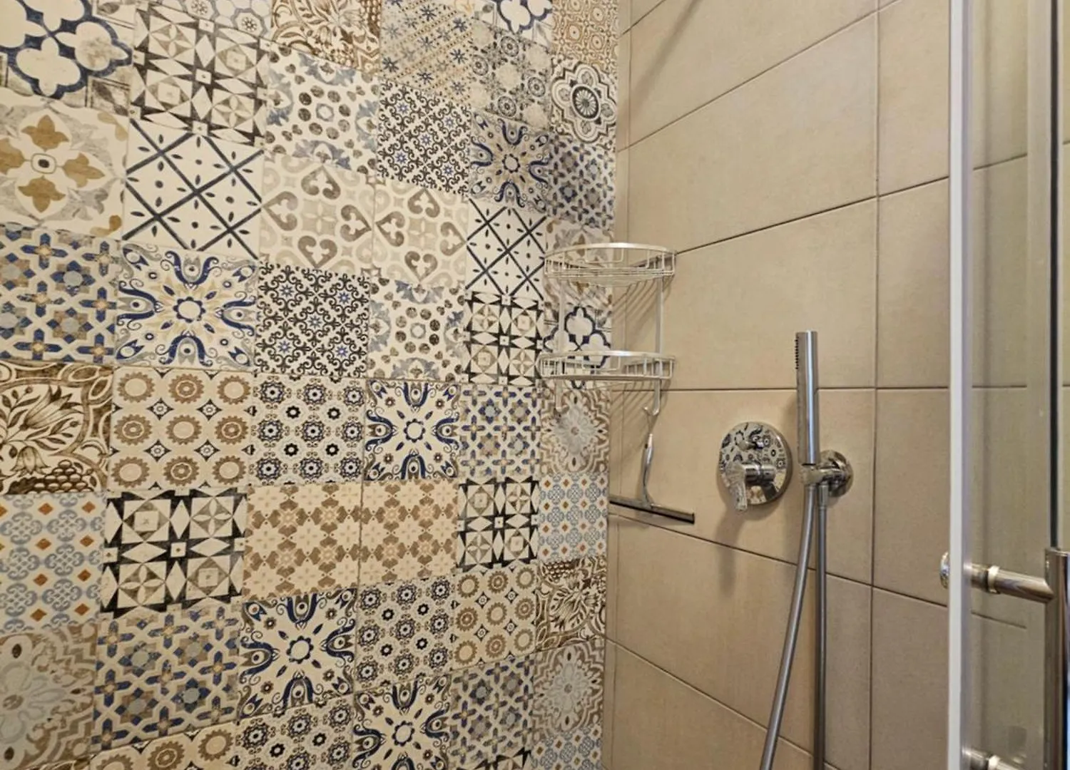 Blue Lagoon Sea View Apartment Sarande