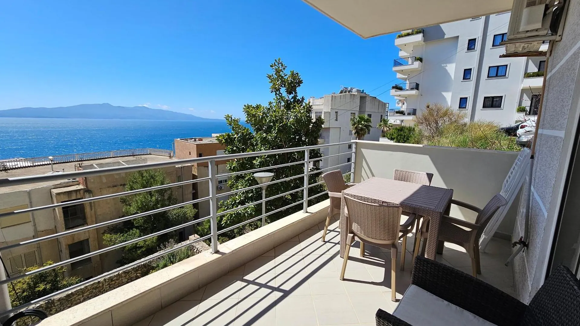 Blue Lagoon Sea View Apartment Sarande 0*,