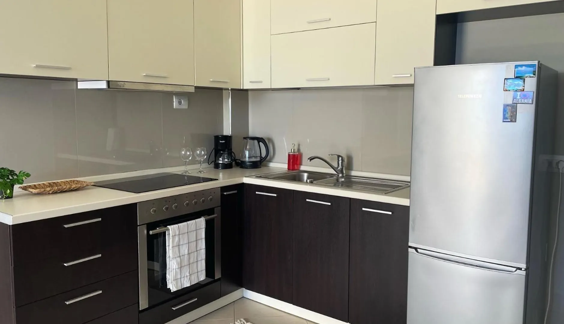 Blue Lagoon Sea View Apartment Sarande 0*,  Albania