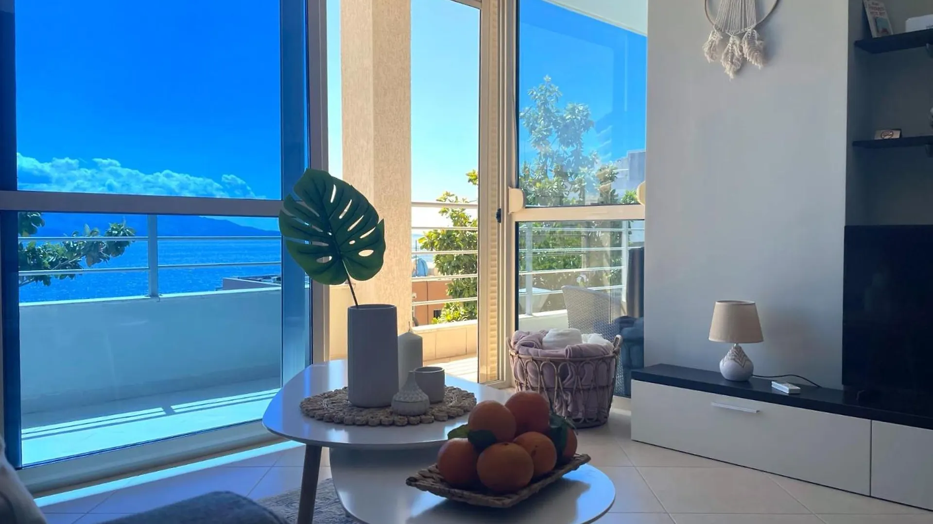 Blue Lagoon Sea View Apartment Sarande Albania