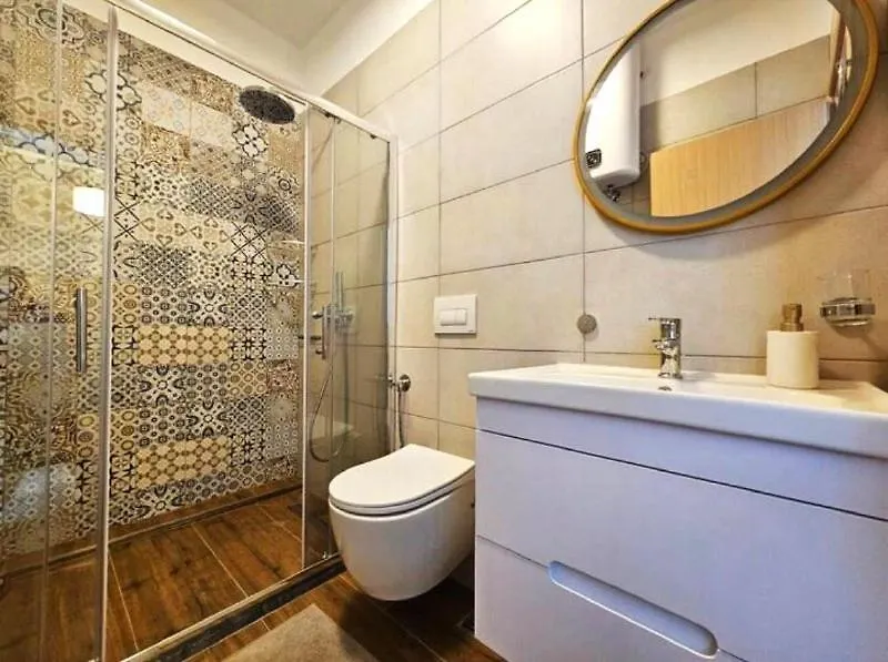 Blue Lagoon Sea View Apartment Sarande